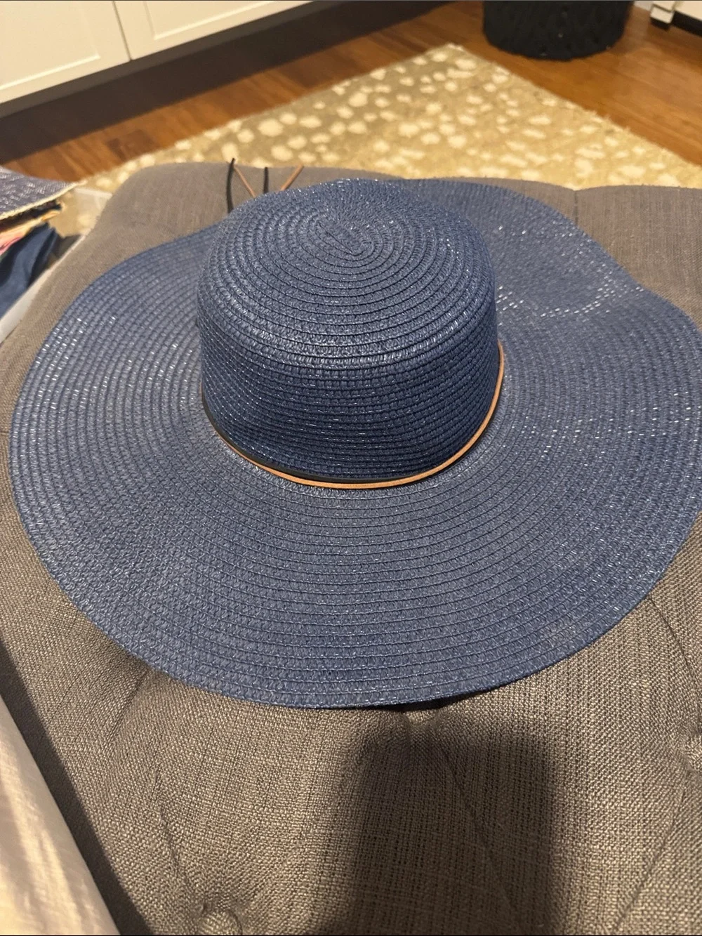 Women's Wide-Brim Sun Hat with Decorative Flowers - Navy
